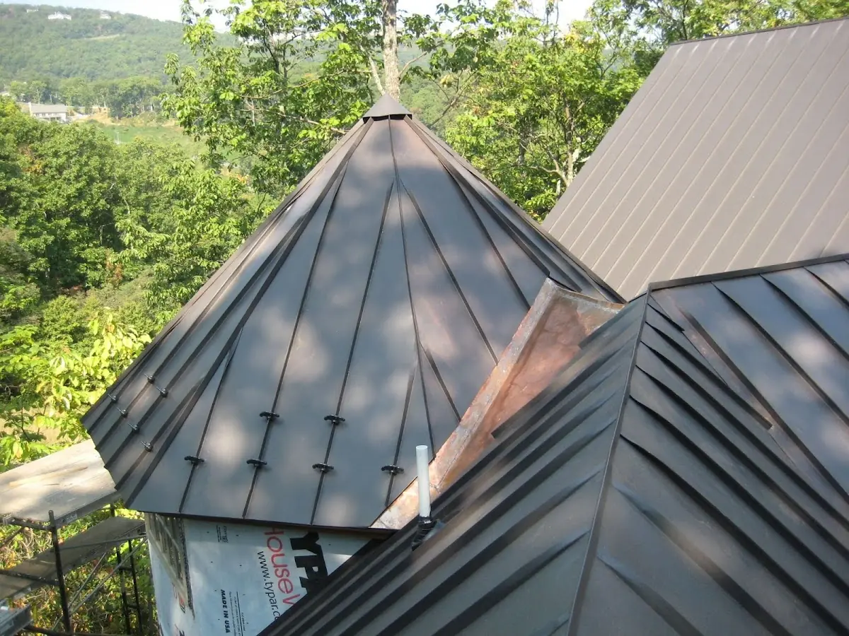 Professional Gutter Cleaning by Craftsman Roofing in Elko